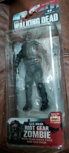 Gasmaske Riot Gear Zombie Walking Dead Serie 4 McFarlane Toys TEAR AWAY FACE - Bild 1 von 2