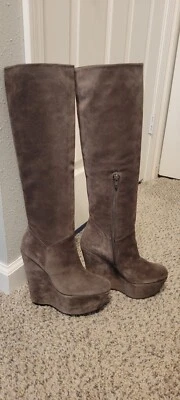 STUART WEITZMAN SUEDE KNEE WEDGE BOOTS 6M TAUPE PARTIAL LEATHER AND SILK LINING - Image 1 of 4