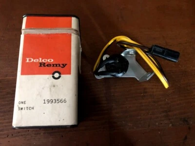 Новый из старых запасов переключатель безопасного запуска нейтральной коробки передач GM Delco 1962 Chevrolet Corvette - Изображение 1 из 4