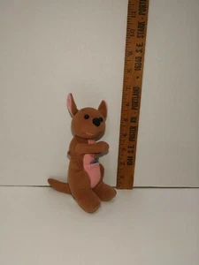 Disney 1996 Kanga & Roo Winnie Pooh vintage 6" plush Rattle & Hug stuffed toy. - Picture 1 of 12
