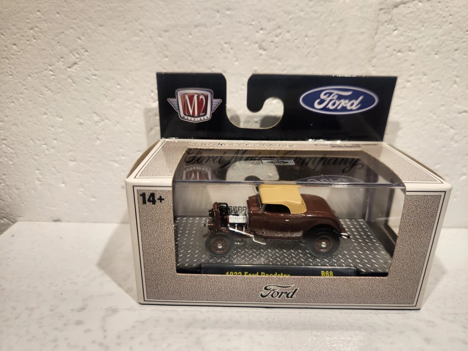 M2 Machines 1:64 1932 Ford Roadster R68 23-19 Die Cast Collectible Car 750 Chase - Image 1 of 4