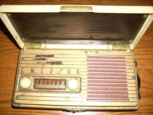 Vintage 1940s Emerson Compact 558 569 584 AM Tube Radio Parts Repair AS-IS. - Picture 1 of 3