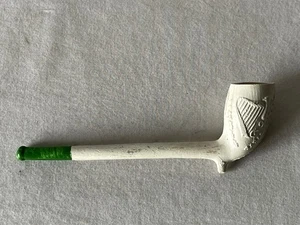 Vintage Irish Harp Design 129 Complete Clay Pipe with Foot. Green Bit. Unsmoked - Picture 1 of 11