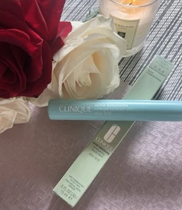 Clinique Acne Solutions™ Emergency Touch Stick New 0.5 oz - Picture 1 of 2