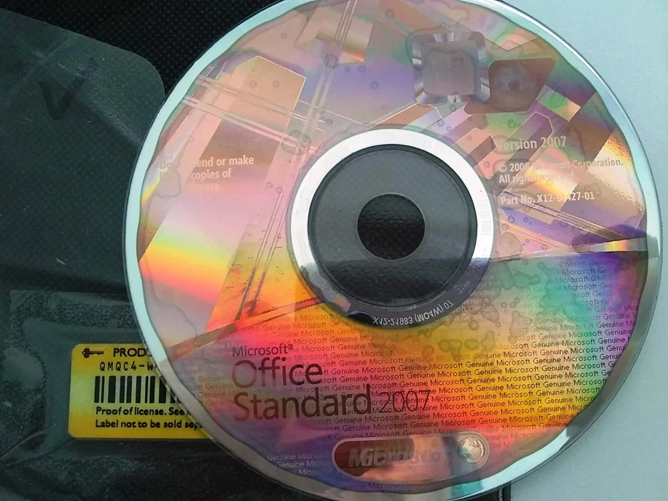Microsoft Office Standard 2007 Retail Full Version w/ 5 Keys & License for 5 PCs - Image 1 of 1