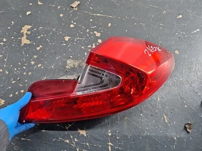 Luz trasera pasajero Renault Wind 2010-2012 265500022R  Foto 1 de 4