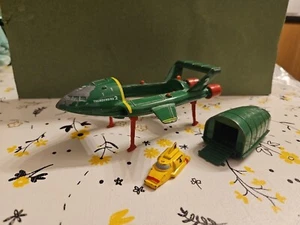 Thunderbird 2 & 4 grünes Schiff und gelber Pod. 1996 - Bild 1 von 14