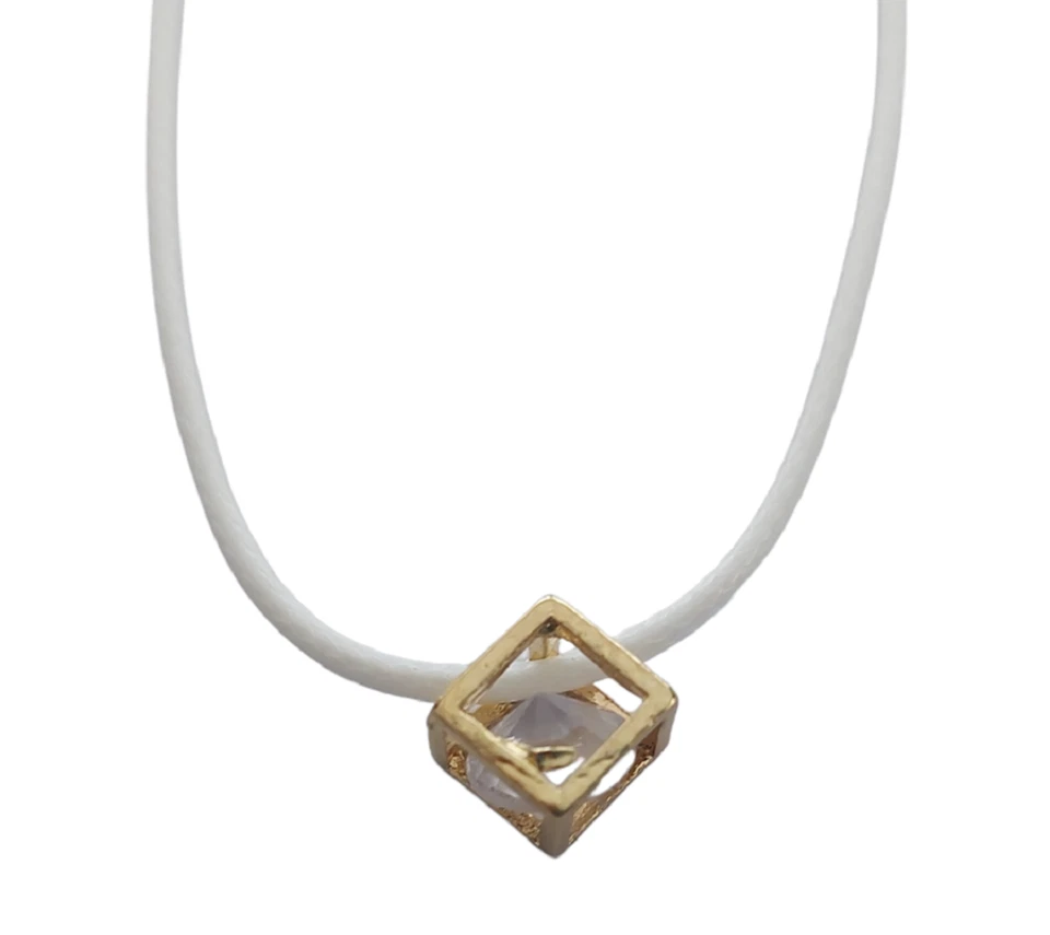 Collana Cubo Quadrato Strass Brillantini Pietra Trasparente Elegante L.7 - Immagine 1 di 4