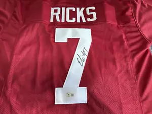 Camiseta Autografiada Alabama Crimson Tide Eli Ricks NCAA Firmada Personalizada Certificado de Autenticidad BOA NFL - Imagen 1 de 8