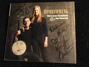 Autographed NORA JANE STRUTHERS & JOE OVERTON HOMECOMING CD tested VG Digipak - Picture 1 of 8