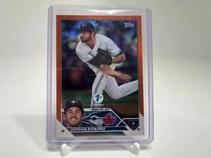 2023 Topps Series 1 1st Edition Jordan Romano Orange Foil #/75 #196 Blue Jays - Bild 1 von 2