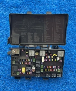 2014 Jeep Grand Cherokee TIPM TOTALLY POWER INTEGRATED 3.6L FUSE BOX 68137439AE - Picture 1 of 4