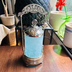 FENTON LIGHT BLUE OPALESENT DAISY & FERN PICKLE CASTOR JAR no tongs  - Picture 1 of 12