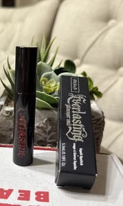 Raro rossetto nuovo con scatola Kat Von D Everlasting Glimmer Veil ROCKER U - Foto 1 di 4