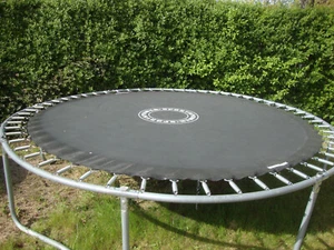Trampolin - Bild 1 von 7