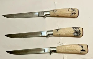 Lote de 3 cuchillos para carne con asas decoradas blancas muy buen estado - vintage - Imagen 1 de 7