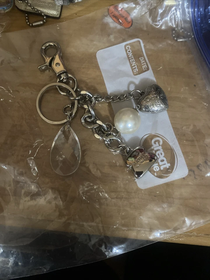 Kathy Van Zeeland Grueso Plata Corazón Bolso Dijes Llavero Cartera Clip Foto 1 de 4