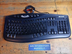 Clavier Ergonomique Filaire USB Microsoft KU-0459 AZERTY sans support pieds - Photo 1/9