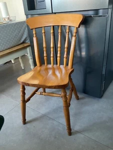 2 x Solid Brown Wooden Spindle Back Cottage style Kitchen Dining Chair - Picture 1 of 11
