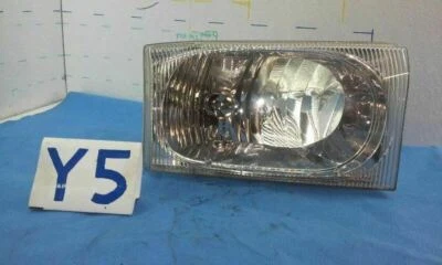 Passenger Right Headlight Fits 01-04 EXCURSION 377055 - Image 1 of 4