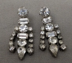 Vintage Ohrringe Schraubverschluss Pave Kristall Strass silberfarben Deko Ohrringe ☆ - Bild 1 von 8