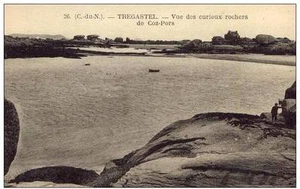 TREGASTEL Vue des curieux rochers de Coz-Pors - Picture 1 of 1