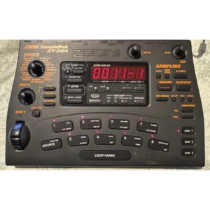 Zoom ST-224 SampleTrak Sampler Test abgeschlossen mit Adapter - Bild 1 von 7