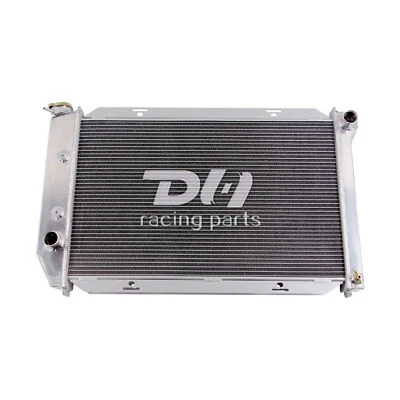 Radiador de 3 filas para 69-73 Ford Mustang Torino/Mercury Marquis/Lincoln Continental Foto 1 de 4