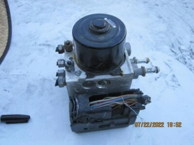 2014-2015 Ford Explorer ABS Anti-Lock Brake Pump Assembly W/o Adaptive Cruise - Image 1 of 4