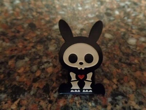 Prendedor Esmalte Skelanimals Jack el Conejo Nuevo Abierto Conejito - Imagen 1 de 5
