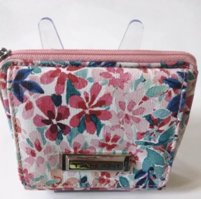 Бумажник кошелек тройного сложения Tahari с цветочным рисунком - Изображение 1 из 4