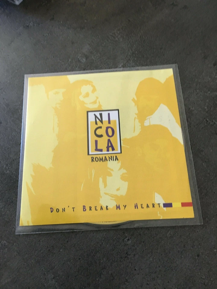 ESC Eurovision Song Contest Promo CD 2003 -Romania- Nicola- Don´t Break My Heart - Bild 1 von 1