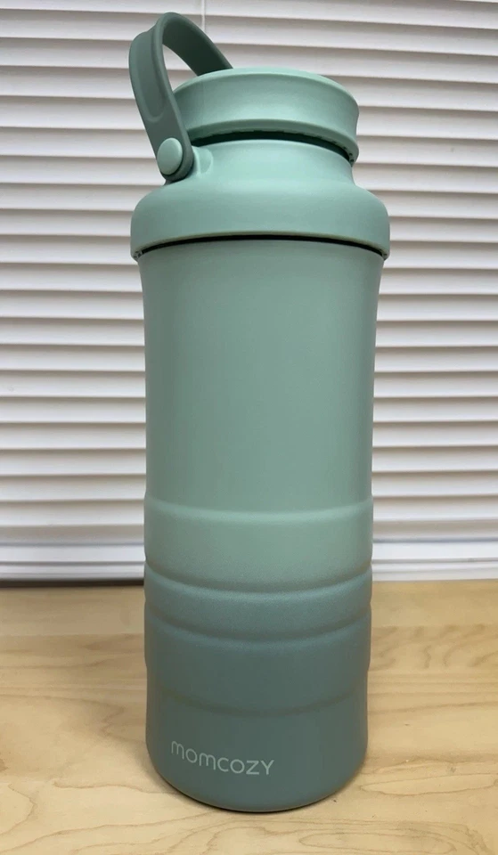 Enfriador de leche materna portátil Momcozy 22 oz para exteriores con 2 botellas para almacenamiento Foto 1 de 4