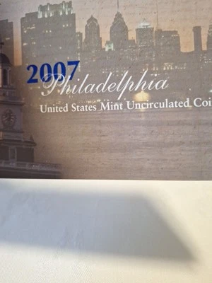 2007 US Mint Uncirculated 14 Coin Satin Set from the Philadelphia Mint ONLY - Image 1 of 4