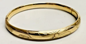 Vintage 14k Yellow Gold Diamond-Cut Floral Small Children's/Baby Bangle Bracelet - Picture 1 of 8