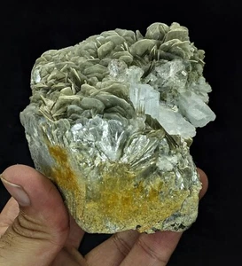 Combinación de aguamarina natural con mica fluorita en espécimen de matriz valle de Nagar - Imagen 1 de 4