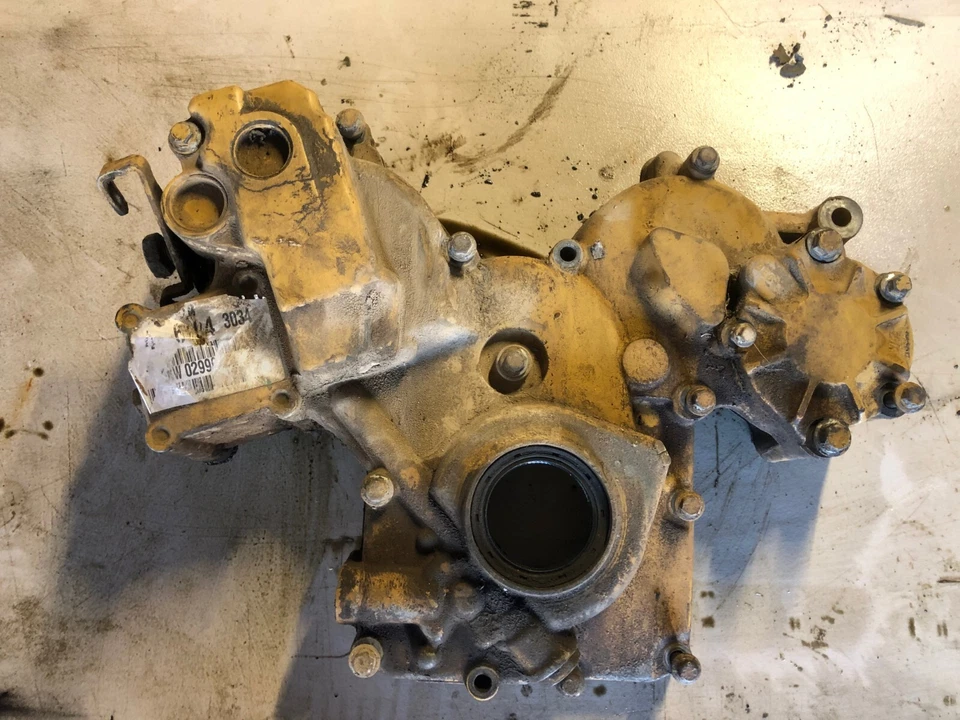 cat 3034 定时盖前发动机盖板 — 第 1/4 张图片