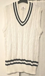 Lovely Readers Men's or Older Boy's Cricket Sleeveless Pullover, size 34/36" - Picture 1 of 4