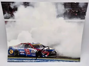 FOTO BAJO 8x10 NASCAR FIRMADO POR MARTIN TRUEX JR PRO SHOP CERTIFICADO DE AUTENTICIDAD UG - Imagen 1 de 3