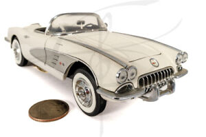 Diecast model car Franklin Mint 2458/2500 1:24 1958 Chevy Corvette Free Ship