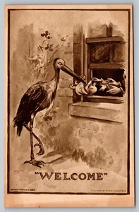 Postkarte Willkommen Storch bringt Baby an Eltern signiert Roth & Langley Fantasy - Bild 1 von 2