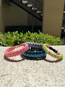 Deluxe Paracord Bracelet ( Choose Your Own Design And I Will Make It For You ) - Picture 1 of 6