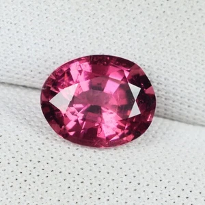 1.88 ct TOP LUSTROUS - PURPLE PINK - NATURAL TOURMALINE   See Vdo   4262 2zt - Picture 1 of 2