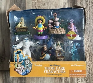RARO!! Juego de figuras coleccionables de personajes de parque temático Disney Splash Haunted Mansion - Imagen 1 de 15