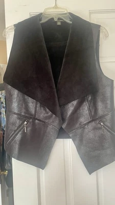 Colete Feminino Thalia Sodi Simmer Preto Tamanho Médio Leve - Imagem 1 de 3