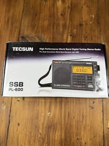 Tecsun PL-600 PLL Dual Conversion World Band Radio Shortwave SSB AM/FM/LW/MW - Picture 1 of 11