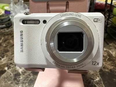 Samsung WB35F 16.2MP Compact Digital Camera Back Screen Light Scratches - Image 1 of 4