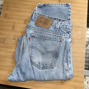 Vtg Levis 505 Jeans Orange Tab 32 X 34 Men’s Distressed Blue Denim several hole - Picture 1 of 17