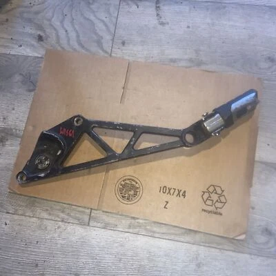 Juego trasero izquierdo Honda V45 Interceptor VF750 1983 estriba del conductor Foto 1 de 2