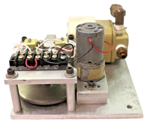 Barber Coleman FYQF 3370-50-5 24 Volt Gleichstrompumpe & Stellantrieb - Bild 1 von 9